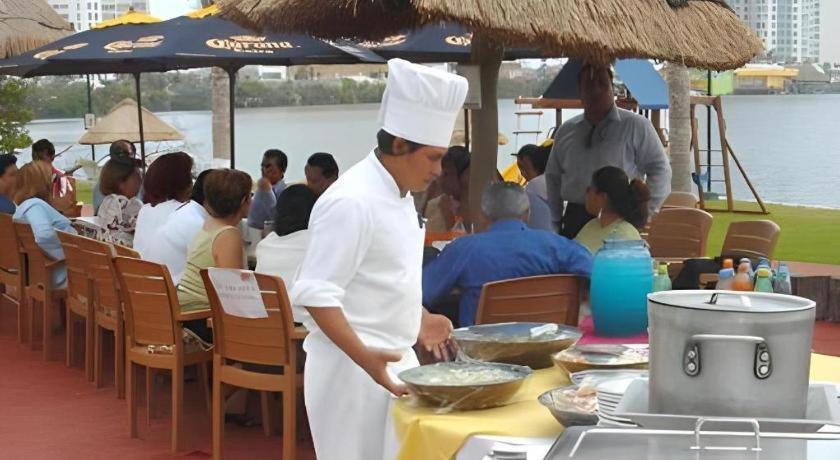 Selina Cancun Laguna Zona Hotelera エクステリア 写真